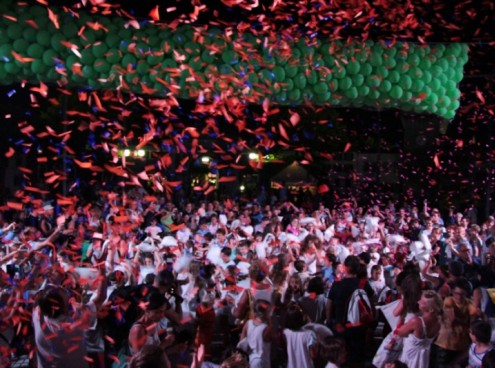 Sabato 8 agosto: ritorna il pigiama party più divertente della Riviera