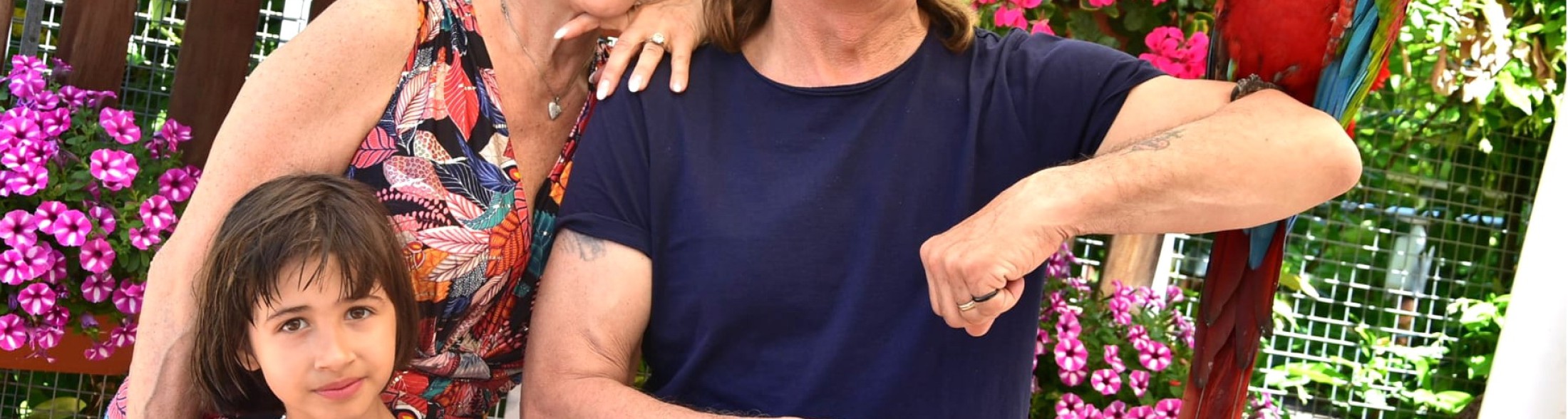 Omaggio alla Carrà con il Tuca Tuca Remix di Carmen Russo ed Enzo Paolo Turchi