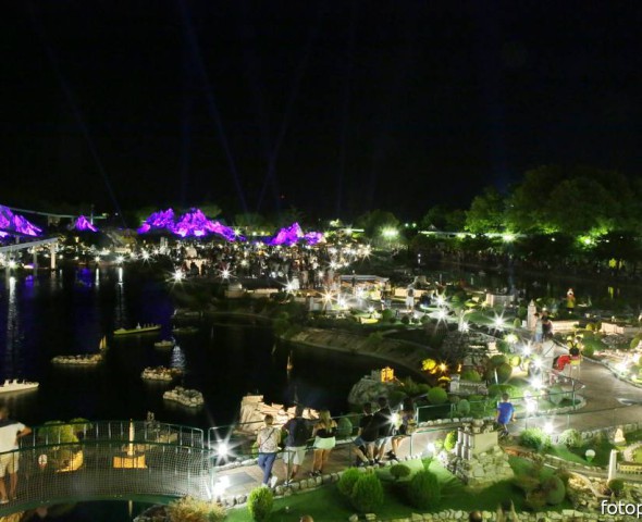 Park in the evening